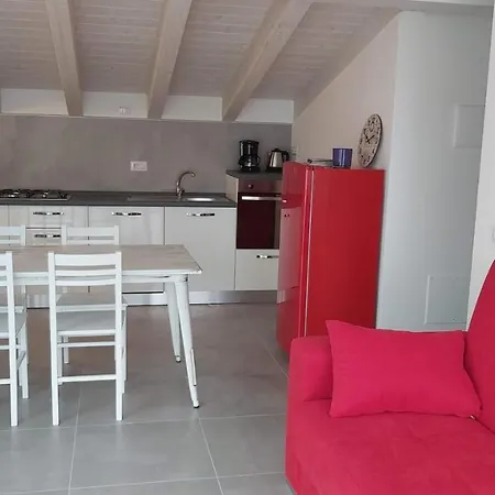 Oleandra Rossa Nesso