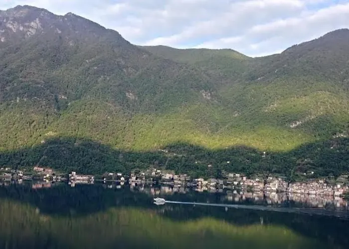 Oleandra Rossa Сasa de vacaciones Nesso